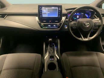 Toyota Corolla 1.8 VVT-h Icon Touring Sports CVT (140 ps) - LANE DEPARTURE ALER