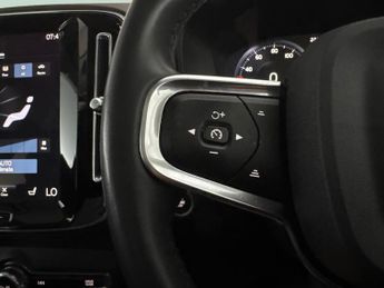Volvo XC40 1.5h T5 Twin Engine Recharge 10.7kWh Inscription Plug-in (262 ps