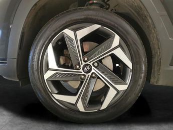 Hyundai Tucson 1.6 h T-GDi Premium (230 ps) - NAV - HEATED STEERING - BLIND SPO