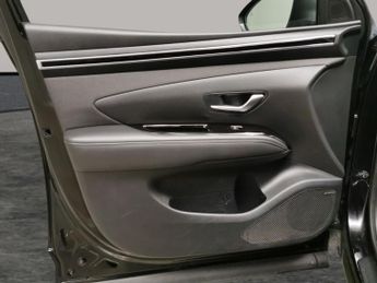 Hyundai Tucson 1.6 h T-GDi Premium (230 ps) - NAV - HEATED STEERING - BLIND SPO