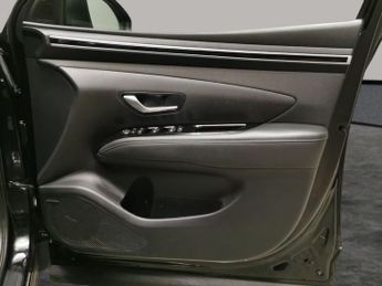 Hyundai Tucson 1.6 h T-GDi Premium (230 ps) - NAV - HEATED STEERING - BLIND SPO