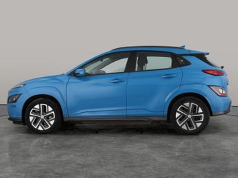 Hyundai Kona 39kWh SE Connect (10.5kW Charger) (136 ps) - LANE DEPARTURE  - B