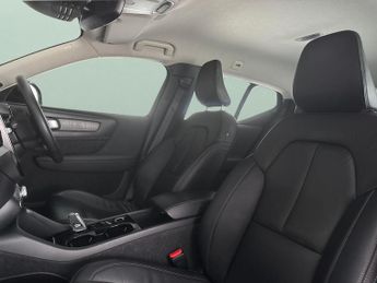 Volvo XC40 1.5h T5 Twin Engine Recharge 10.7kWh Inscription Plug-in (262 ps