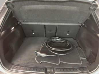 Mercedes-Benz EQA EQA 250+ 70.5kWh AMG Line (Premium) (190 ps) - NAV - HEATED LEAT
