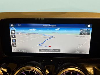 Mercedes-Benz EQA EQA 250+ 70.5kWh AMG Line (Premium) (190 ps) - NAV - HEATED LEAT
