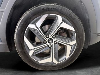 Hyundai Tucson 1.6 T-GDi 13.8kWh Ultimate Plug-in 4WD (265 ps) - NAV - HEATED S