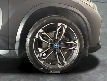 BMW iX1 30 66.5kWh M Sport xDrive (11kW Charger) (313 ps) - HEATED SEATS