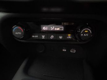 Nissan Juke 1.6 N-Connecta (143 ps) - WIFI - LANE DEPARTURE  - BLUETOOTH
