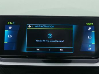 Peugeot E-2008 50kWh GT (7kW Charger) (136 ps) - BLACK ROOF RAILS - LED - REVER