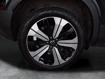 Volvo XC40 Recharge Twin 82kWh Plus AWD (408 ps) - KEYLESS ENTRY - PARK ASS