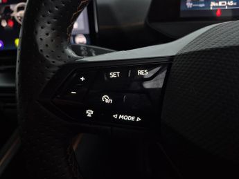 Cupra Born 58kWh V2 (204 ps) - HEATED SEATS - NAV - WIFI