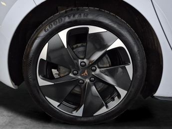 Cupra Born 58kWh V2 (204 ps) - HEATED SEATS - NAV - LANE DEPARTURE