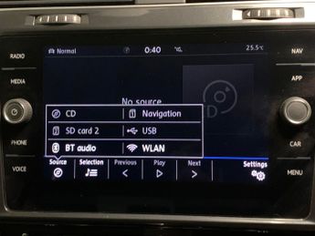 Volkswagen Golf 1.5 TSI EVO Match Edition DSG (150 ps) - LIGHT AND SIGHT PACK - 