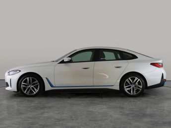 BMW i4 40 83.9kWh Sport Gran Coupe eDrive (340 ps) - CARPLAY - PARK ASS
