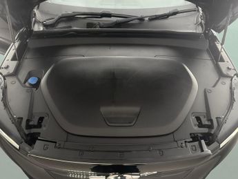 Volvo XC40 Recharge 69kWh Core (231 ps) - PARK ASSIST - LED - NAV