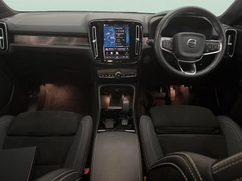 Volvo XC40 Recharge 69kWh Core (231 ps) - PARK ASSIST - LED - NAV