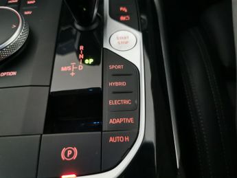 BMW 3 Series 2.0 330e 12kWh M Sport Pro Edition Touring Plug-in xDrive (292 p