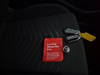 Cupra Born 58kWh V2 (204 ps) - HEATED SEATS - NAV - HEATED STEERING