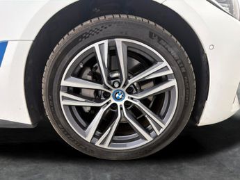 BMW i4 40 83.9kWh Sport Gran Coupe eDrive (340 ps) - REVERSE CAM - HEAT