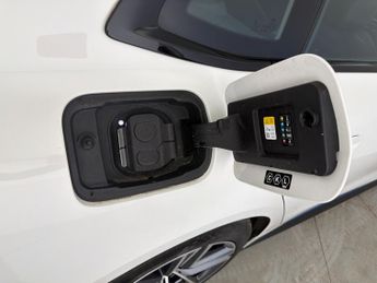 BMW i4 40 83.9kWh Sport Gran Coupe eDrive (340 ps) - REVERSE CAM - HEAT