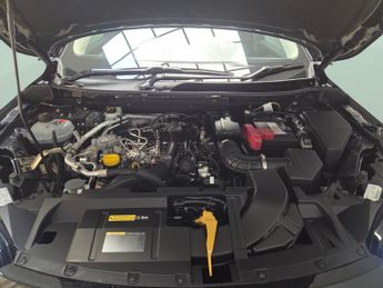 Nissan Qashqai 1.3 DIG-T MHEV Acenta Premium XTRON (158 ps) - BLIND SPOT ASSIST