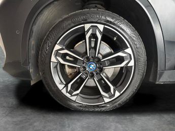 BMW iX1 30 66.5kWh M Sport xDrive (11kW Charger) (313 ps) - HEATED SEATS