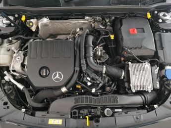 Mercedes-Benz A Class 1.3 A180h MHEV Sport (Executive) 7G-DCT (150 ps) - REVERSE CAM -