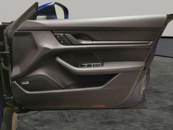 Porsche Taycan 420kW 4S 93kWh [22kW] [5 Seat] - ADAPT CRUISE - PAN ROOF - BOSE