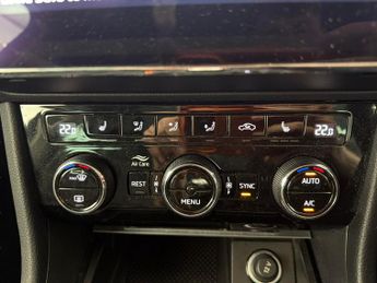 Skoda Superb 2.0 TDI SE Technology DSG (150 ps) - DRIVER MEMORY SEAT - BLIND 