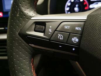 Seat Leon 1.5 eTSI MHEV FR First Edition DSG (150 ps) - REVERSE CAM - NAV 