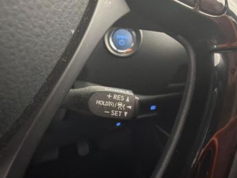 Toyota C-HR 1.8 VVT-h GPF Icon CVT (122 ps) REV CAM - LANE TRACE - LANE ALER