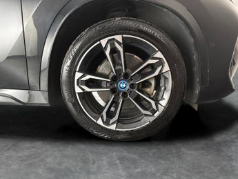BMW iX1 30 66.5kWh M Sport xDrive (11kW Charger) (313 ps) - HEATED SEATS