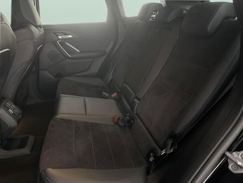 BMW iX1 30 66.5kWh M Sport xDrive (11kW Charger) (313 ps) - HEATED SEATS