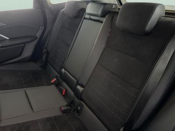 BMW iX1 30 66.5kWh M Sport xDrive (11kW Charger) (313 ps) - BLACK ROOF R