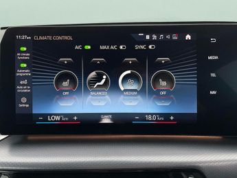 BMW iX1 30 66.5kWh M Sport xDrive (11kW Charger) (313 ps) - BLACK ROOF R