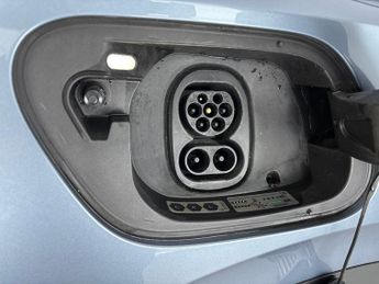 Volkswagen ID.4 Pro 77kWh Life (174 ps) - PARK ASSIST - LED - REVERSE CAM