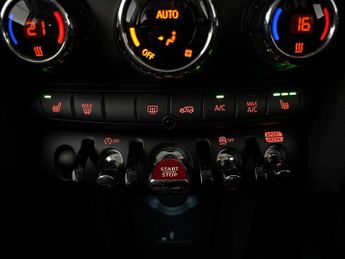 Mini Hatch 1.5 Cooper Classic Steptronic (136 ps) - ROOF AND MIRROR CAPS - 