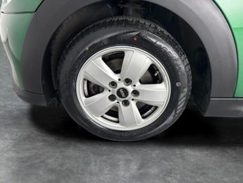 Mini Hatch 1.5 Cooper Classic Steptronic (136 ps) - ROOF AND MIRROR CAPS - 