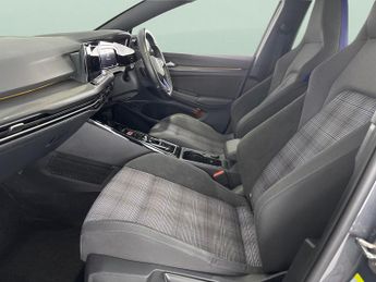 Volkswagen Golf 1.4 TSI 13kWh GTE Plug-in DSG (245 ps) - DIGITAL DASH - PADDLE S