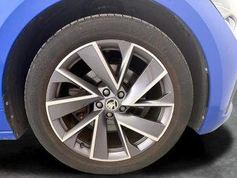 Skoda Enyaq iV 82kWh 80 SportLine (DC125kW) (204 ps) - CONVENIENCE PACK - CL