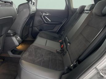 BMW iX1 30 66.5kWh M Sport xDrive (11kW Charger) (313 ps) - BLACK ROOF R