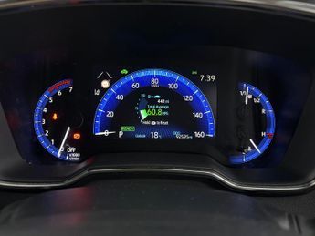 Toyota Corolla 1.8 VVT-h Icon Touring Sports CVT (140 ps) - REVERSE CAM - HEATE