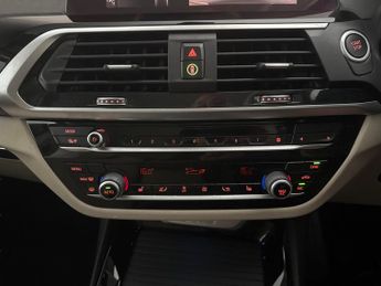 BMW X3 2.0 30e 12kWh xLine Plug-in xDrive (292 ps) - REV CAM - PARK ASS