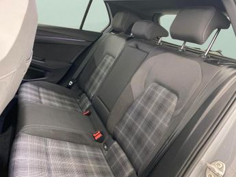 Volkswagen Golf 2.0 TDI GTD DSG (200 ps) - WIFI - LANE DEPARTURE  - DRIVER MEMOR