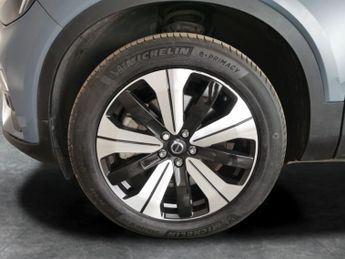 Volvo XC40 Recharge 69kWh Plus (231 ps) - LED - HEATED STEERING - DRIVER AS