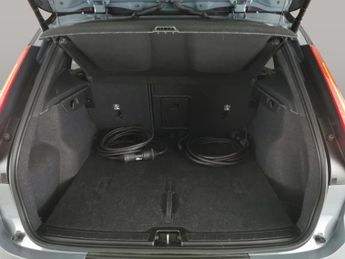 Volvo XC40 Recharge 69kWh Plus (231 ps) - LED - HEATED STEERING - DRIVER AS