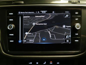 Volkswagen Tiguan 1.5 TSI Life DSG (150 ps) APPLE CARPLAY - SAT NAV - PARK SENSORS