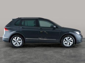 Volkswagen Tiguan 1.5 TSI Life DSG (150 ps) APPLE CARPLAY - SAT NAV - PARK SENSORS