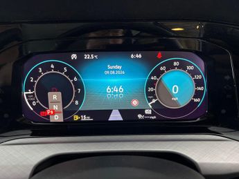 Volkswagen Golf 1.5 eTSI MHEV Life DSG (150 ps) - BLUETOOTH - DIGITAL DASH - PAR