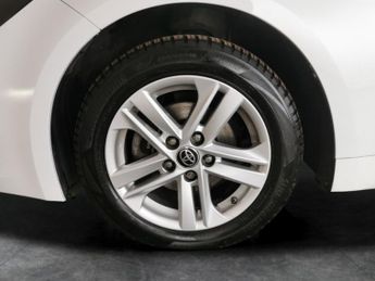 Toyota Corolla 1.8 VVT-h Icon Touring Sports CVT (140 ps) - HEATED SEATS